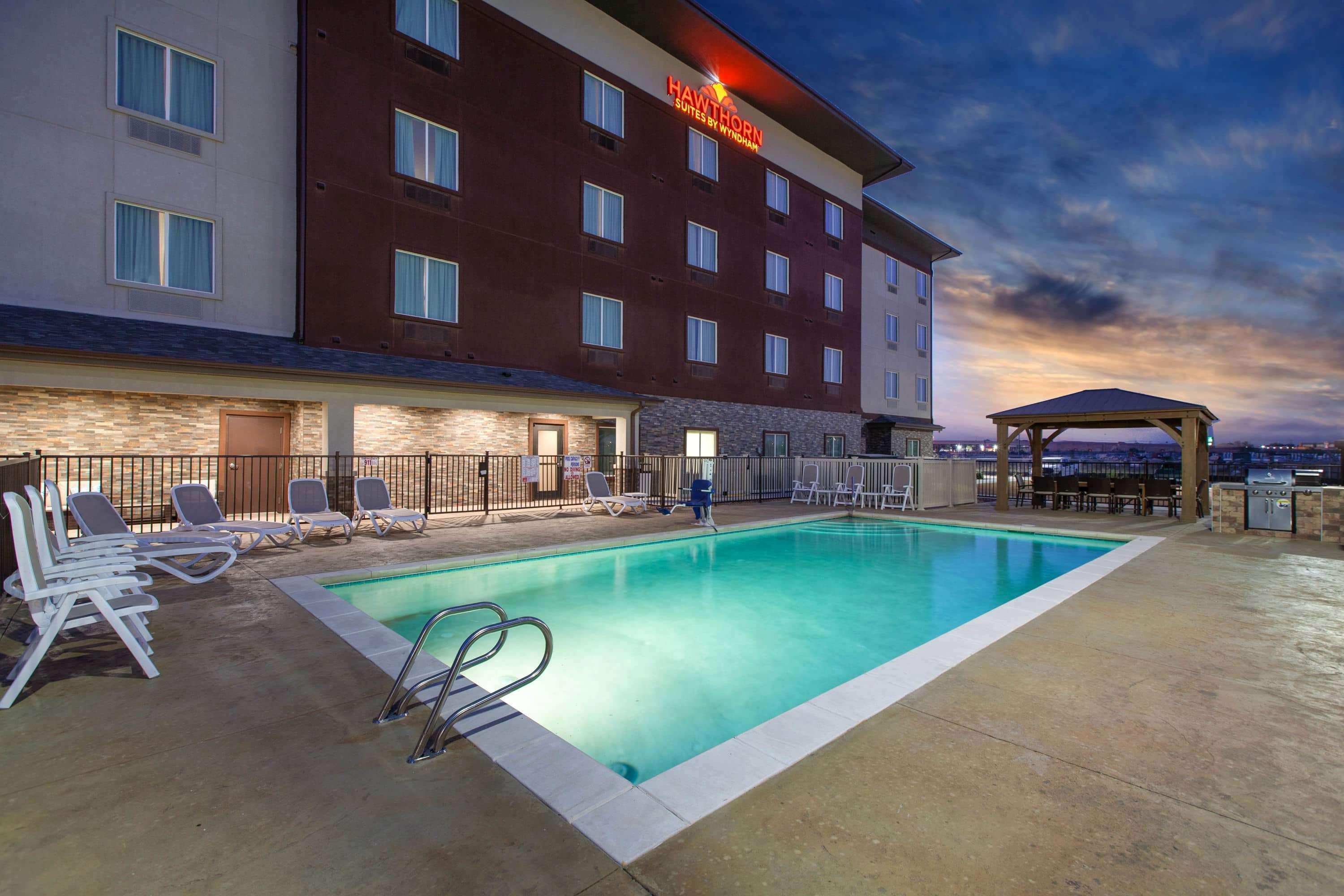 Hawthorn Extended Stay By Wyndham Odessa Bagian luar foto